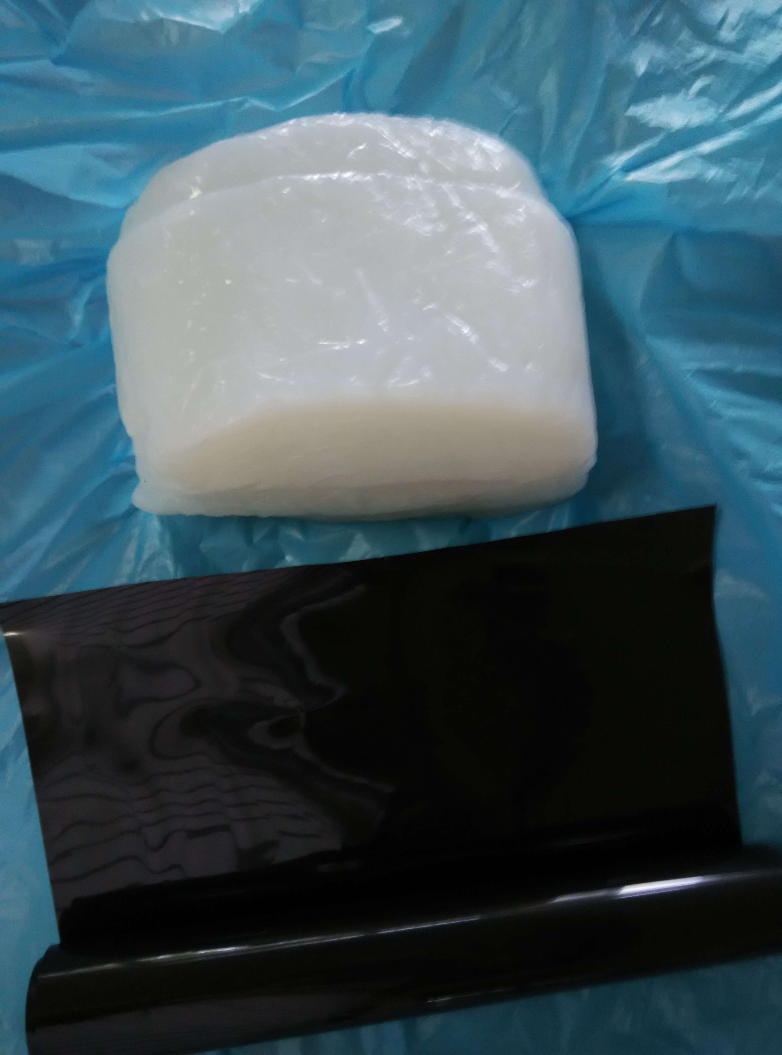 未成型硅膠與PET粘接