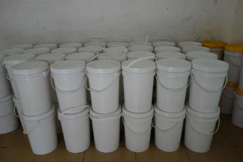 油性膠水
