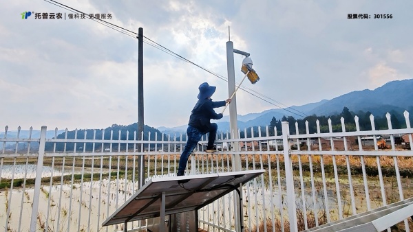 春壟之上，托普人用專業(yè)與溫度，喚醒每一臺(tái)“農(nóng)田衛(wèi)士”